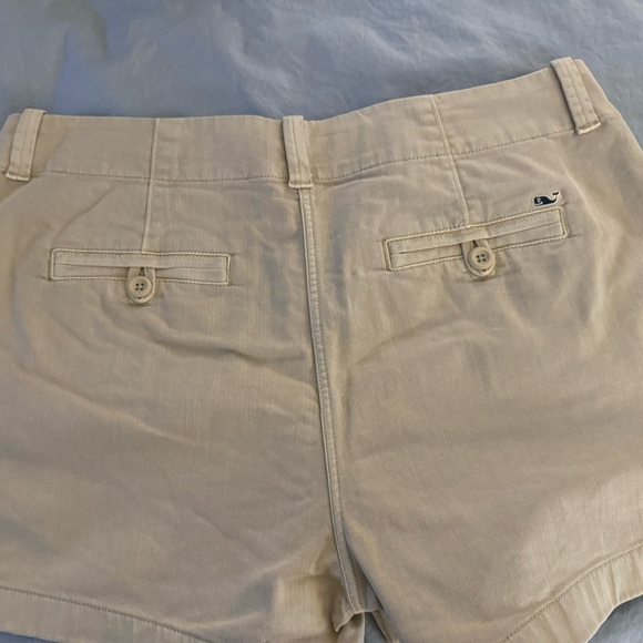 3-1/2” Vineyard Vines Shorts - Picture 2 of 3